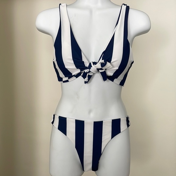 NWOT SHEIN navy/white striped bikini - Picture 4 of 5